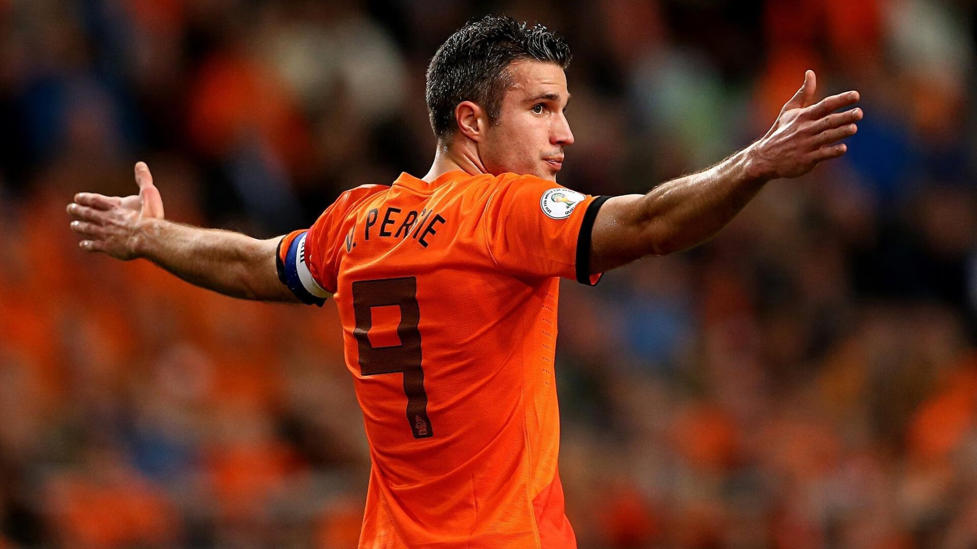 球员赛后对裁判表示尊重,但呼吁规则完善,如果球队在主裁判员通知后拒绝比赛